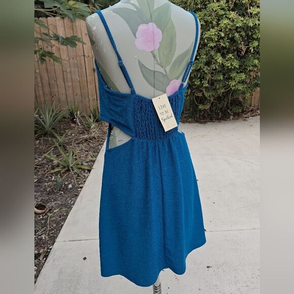 Spoiled Teal Backless Dress - Picture 6 of 9